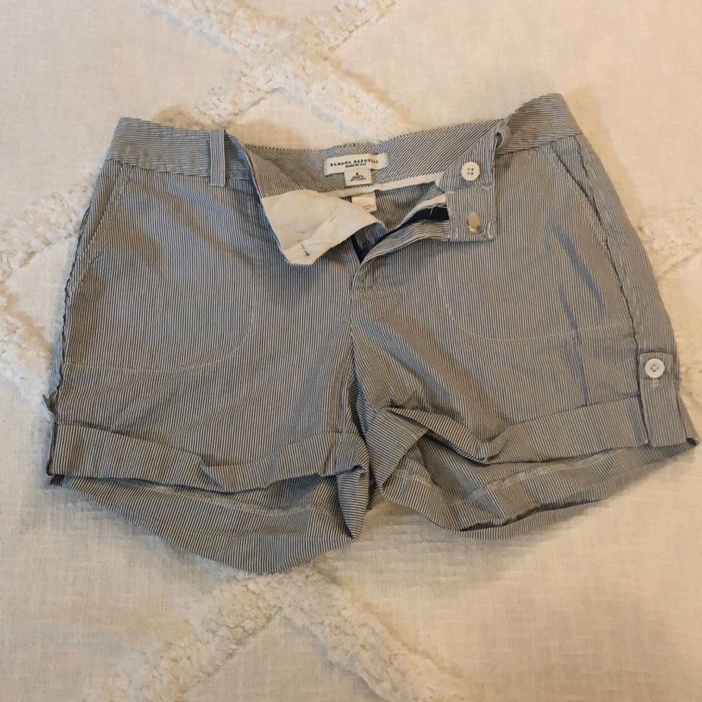 Banana Republic, Martin fit shorts, blue and white stripe